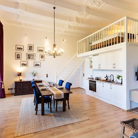 Ferienwohnung Saalstube - Schloss Adolphsburg كيرتشهانديم المظهر الخارجي الصورة
