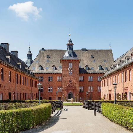 Ferienwohnung Saalstube - Schloss Adolphsburg كيرتشهانديم المظهر الخارجي الصورة