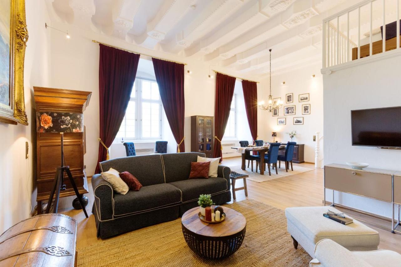 Ferienwohnung Saalstube - Schloss Adolphsburg كيرتشهانديم المظهر الخارجي الصورة