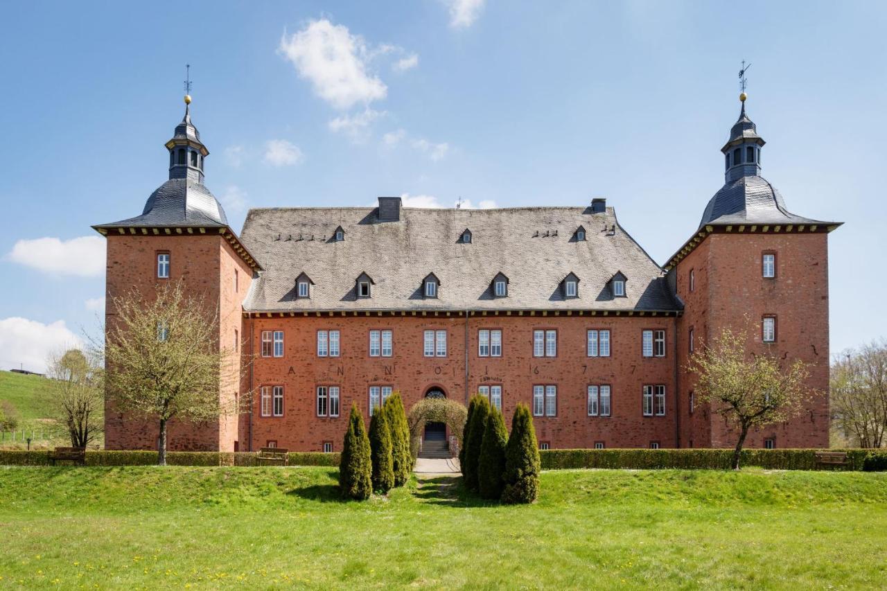 Ferienwohnung Saalstube - Schloss Adolphsburg كيرتشهانديم المظهر الخارجي الصورة